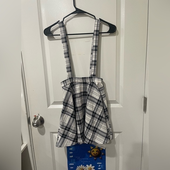 Girls Tartan Black and White Suspender Skirt - Picture 2 of 4